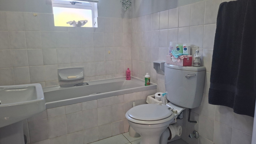 3 Bedroom Property for Sale in Gonubie Eastern Cape